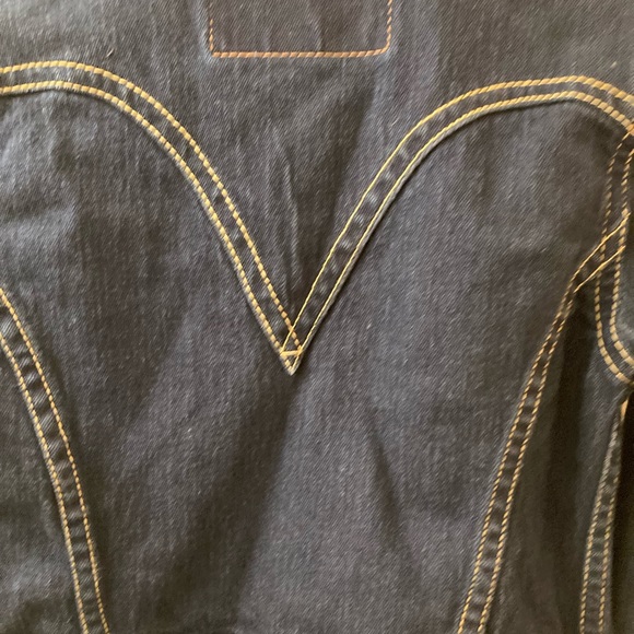 Vintage Levi’s Jacket - Picture 6 of 6